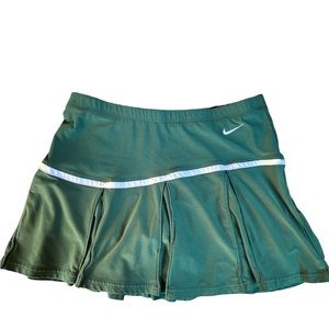Nike tennis skirt Size S